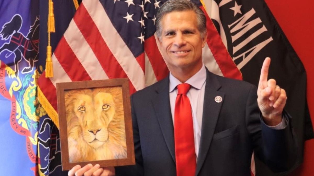 Rep Meuser With Majestic (CAC Winning Artwork)